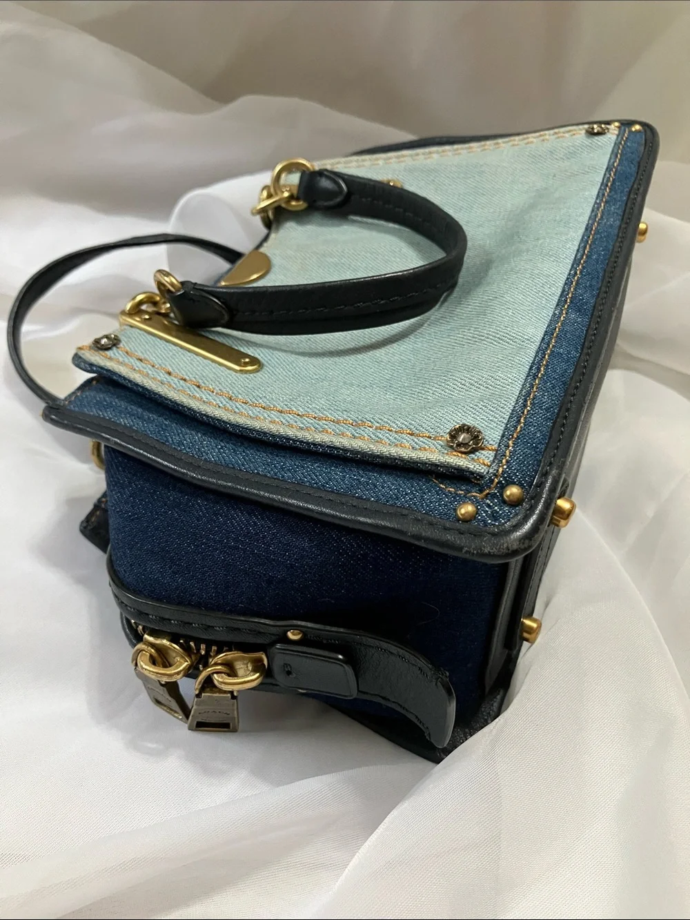 Dreamer 21 in Colorblock Denim